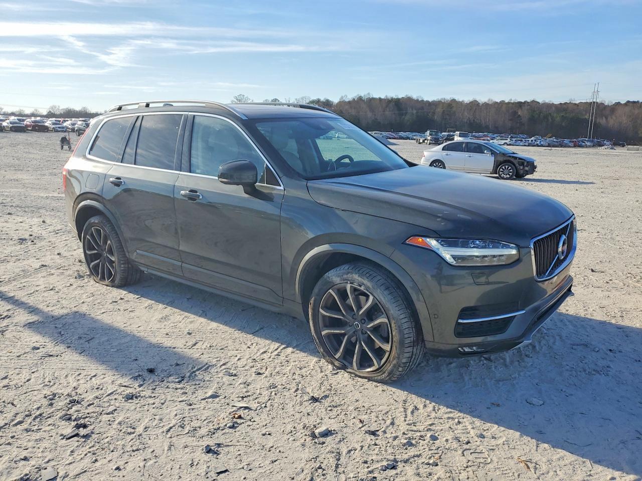 2018 VOLVO XC90