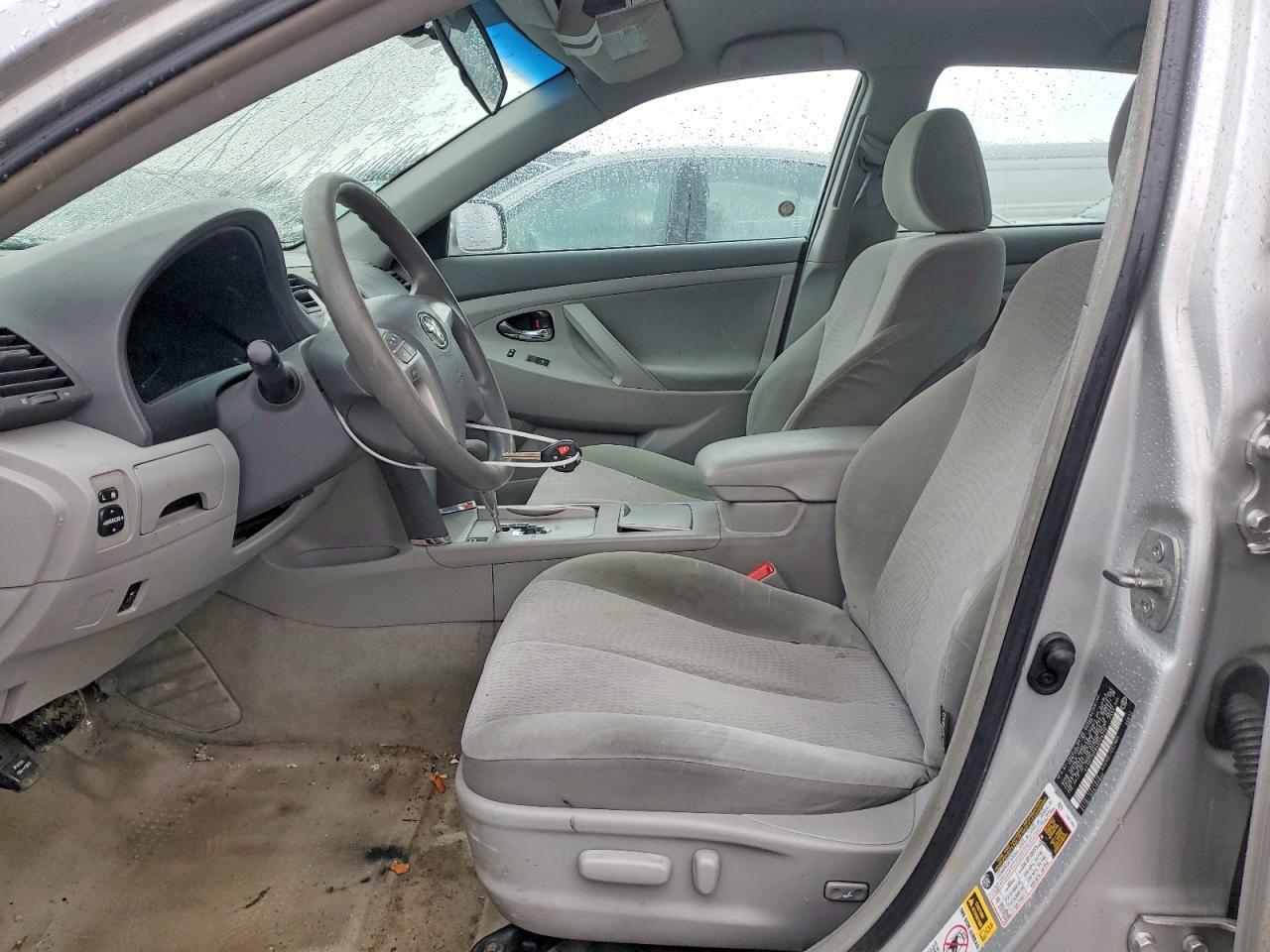 2010 TOYOTA CAMRY