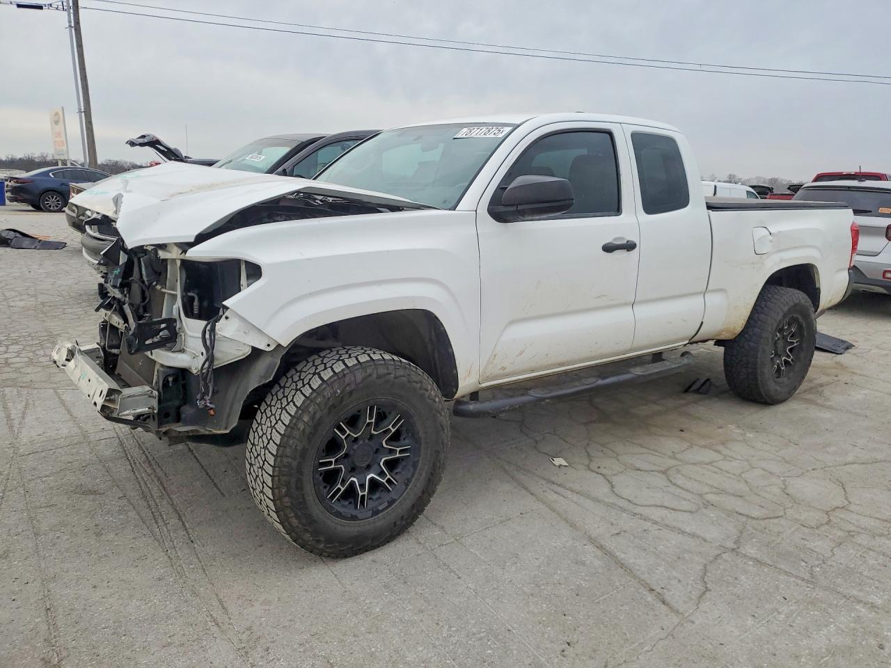 2017 TOYOTA TACOMA