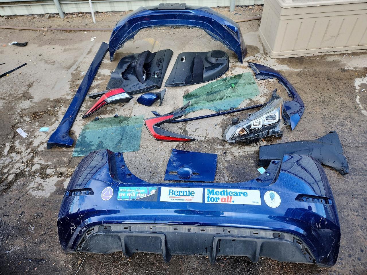 2019 NISSAN LEAF