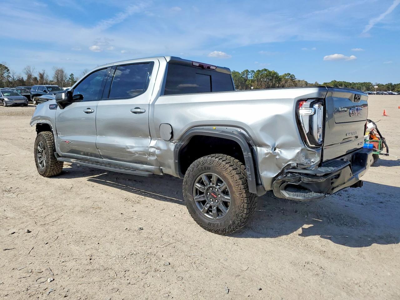 2024 GMC Sierra