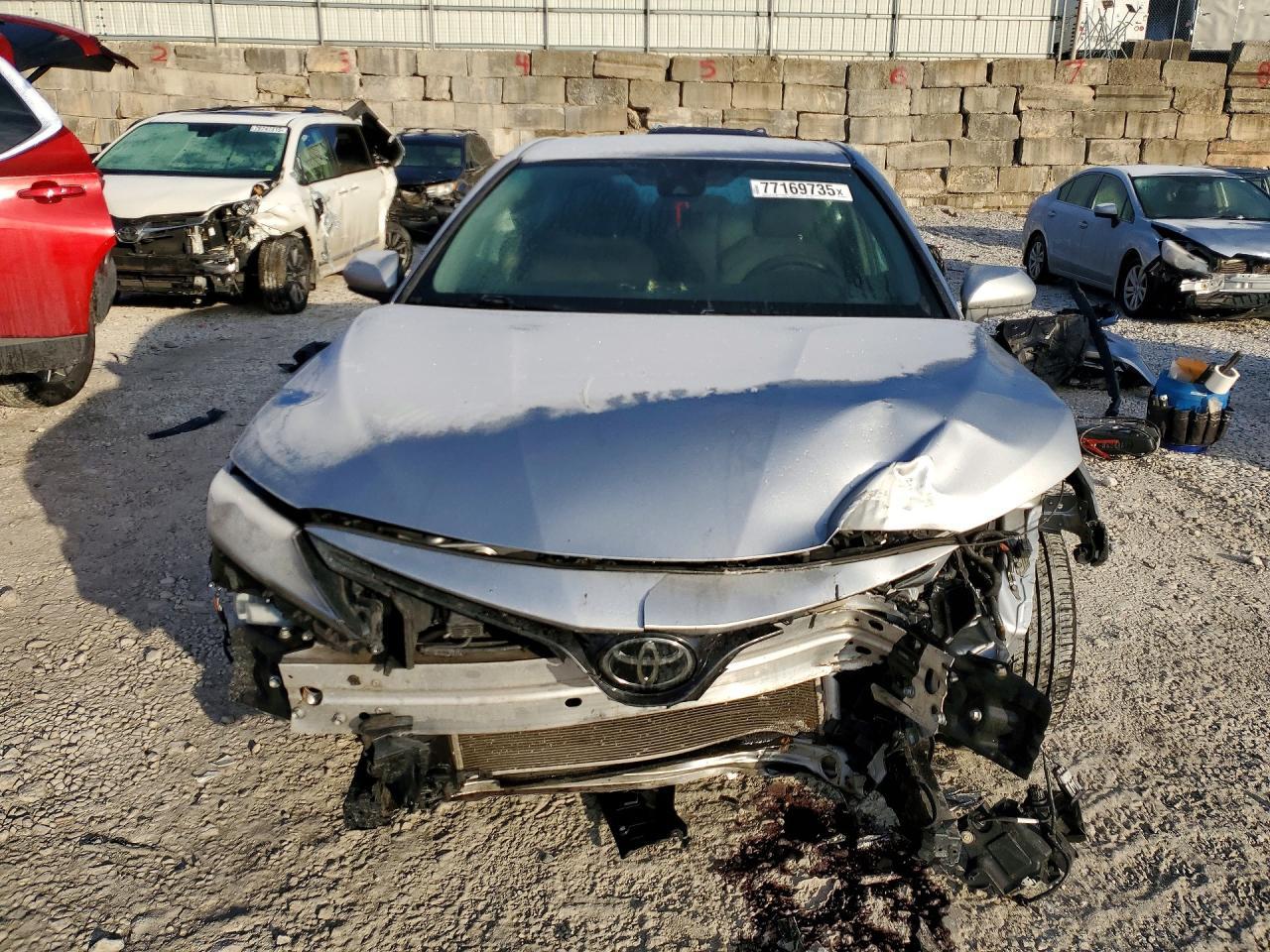 2019 TOYOTA CAMRY