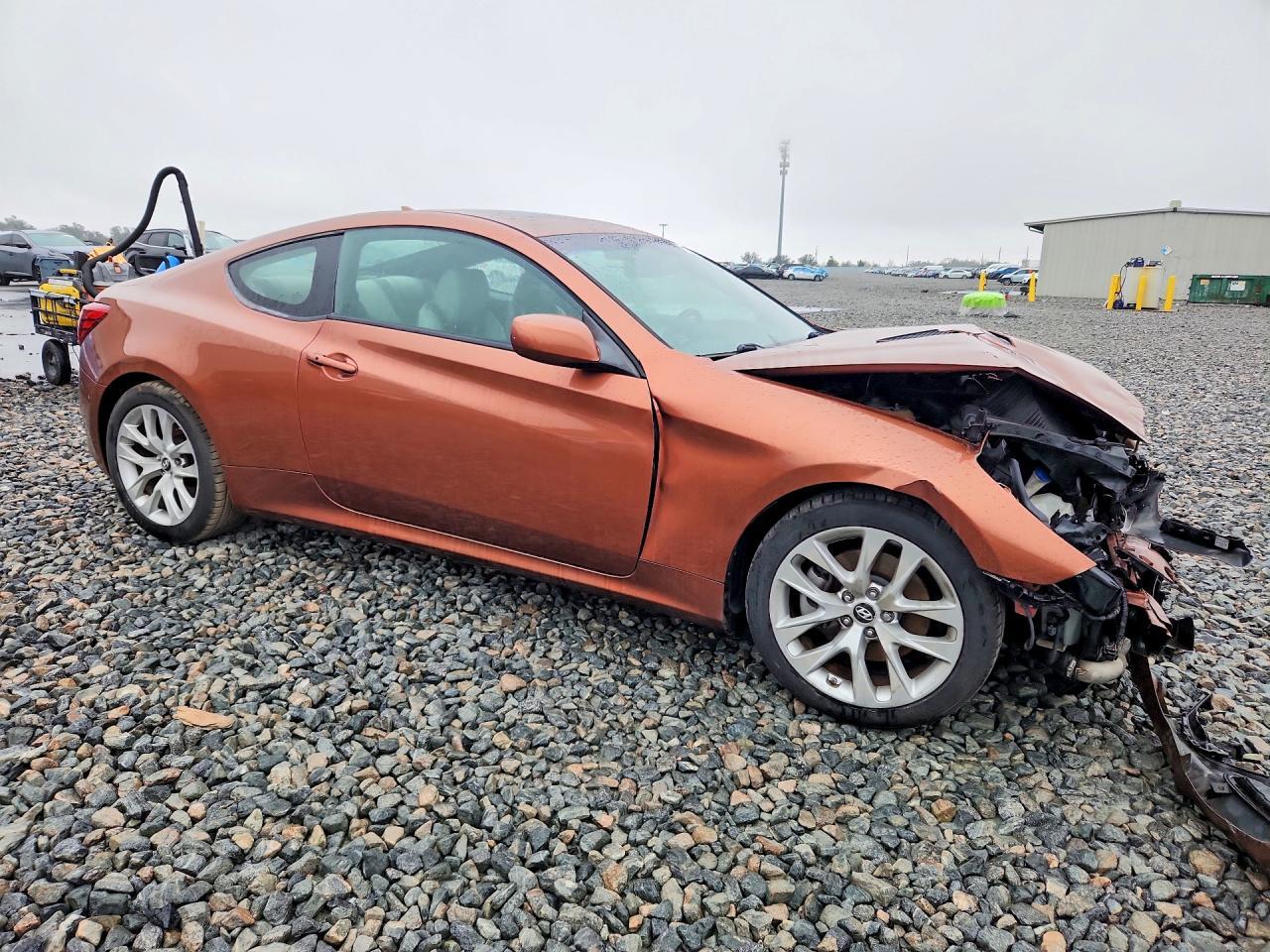 2013 HYUNDAI GENESIS