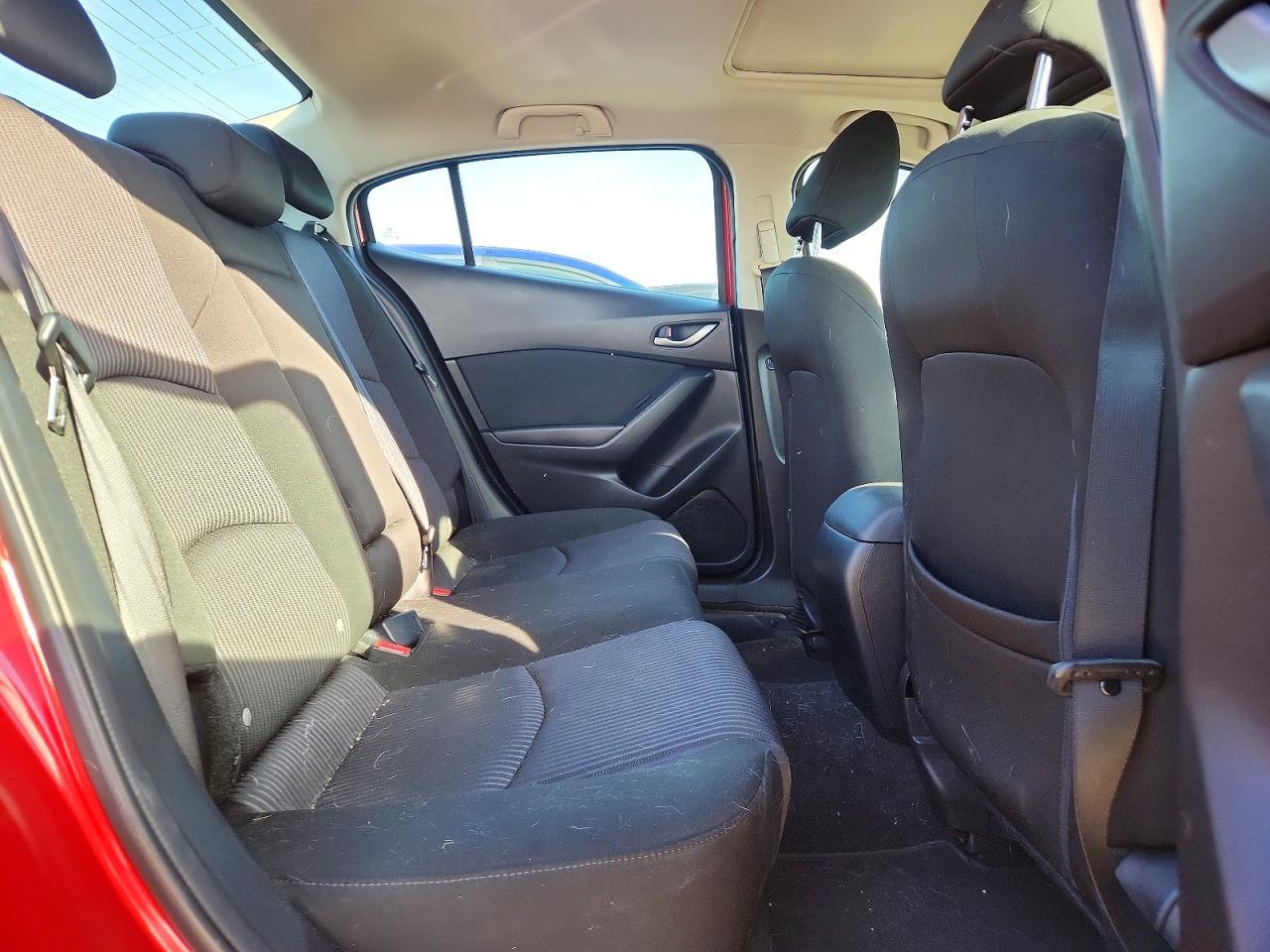 2015 MAZDA 3