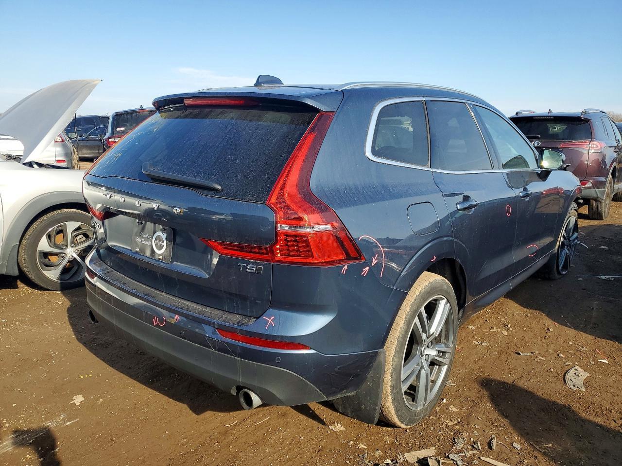 2021 VOLVO XC60