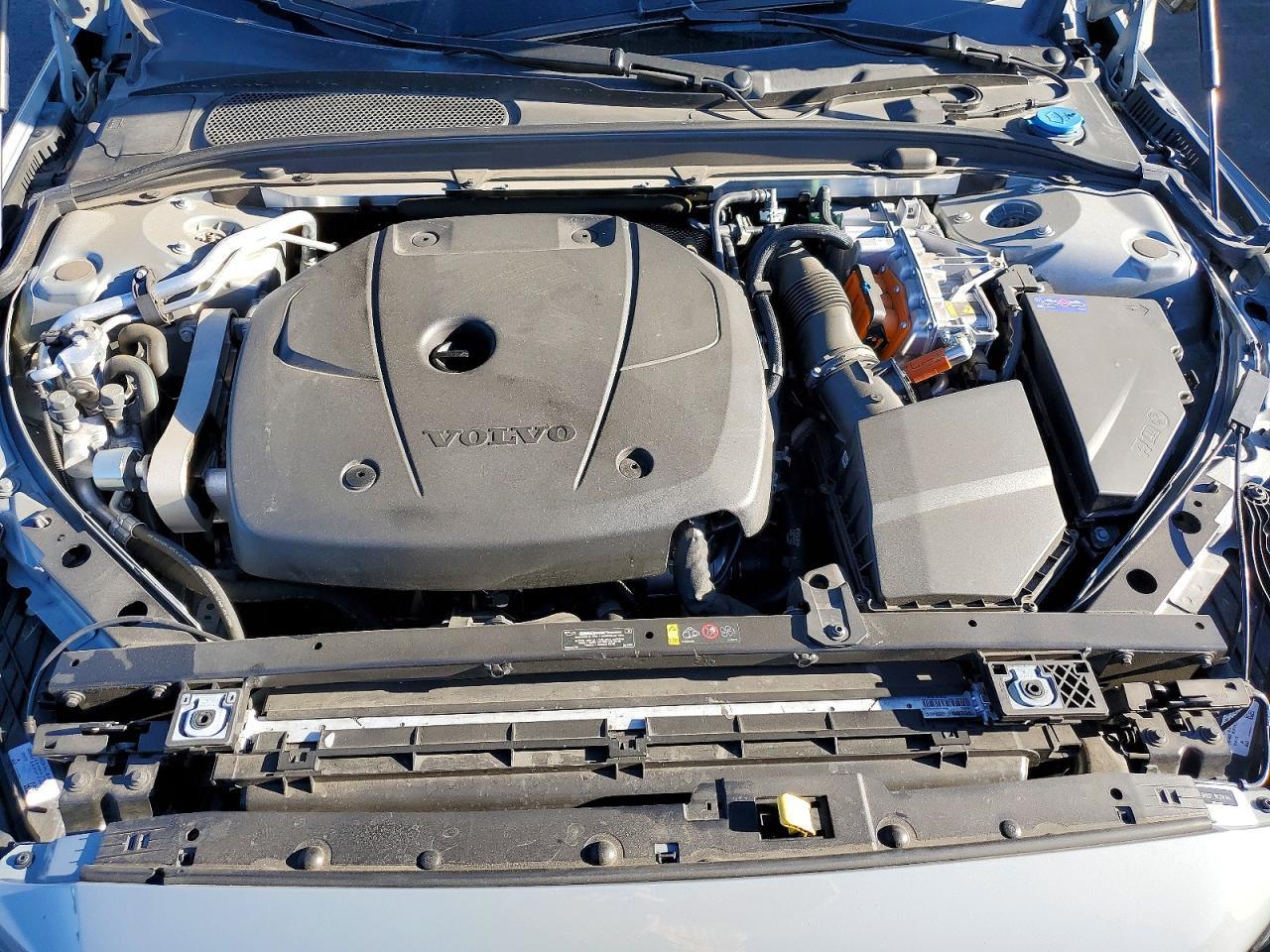 2024 VOLVO S60