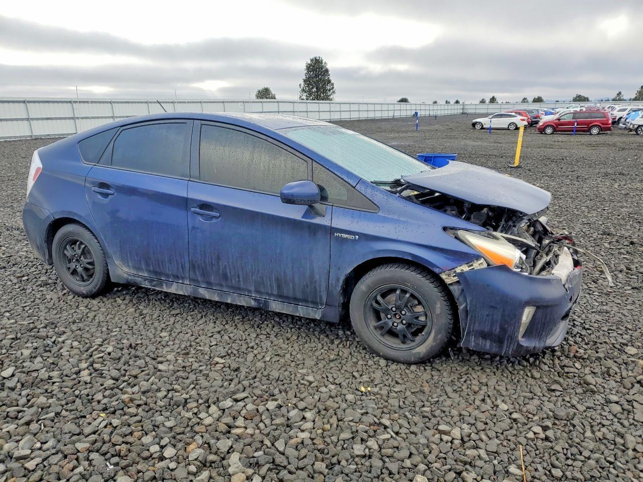 2013 TOYOTA PRIUS