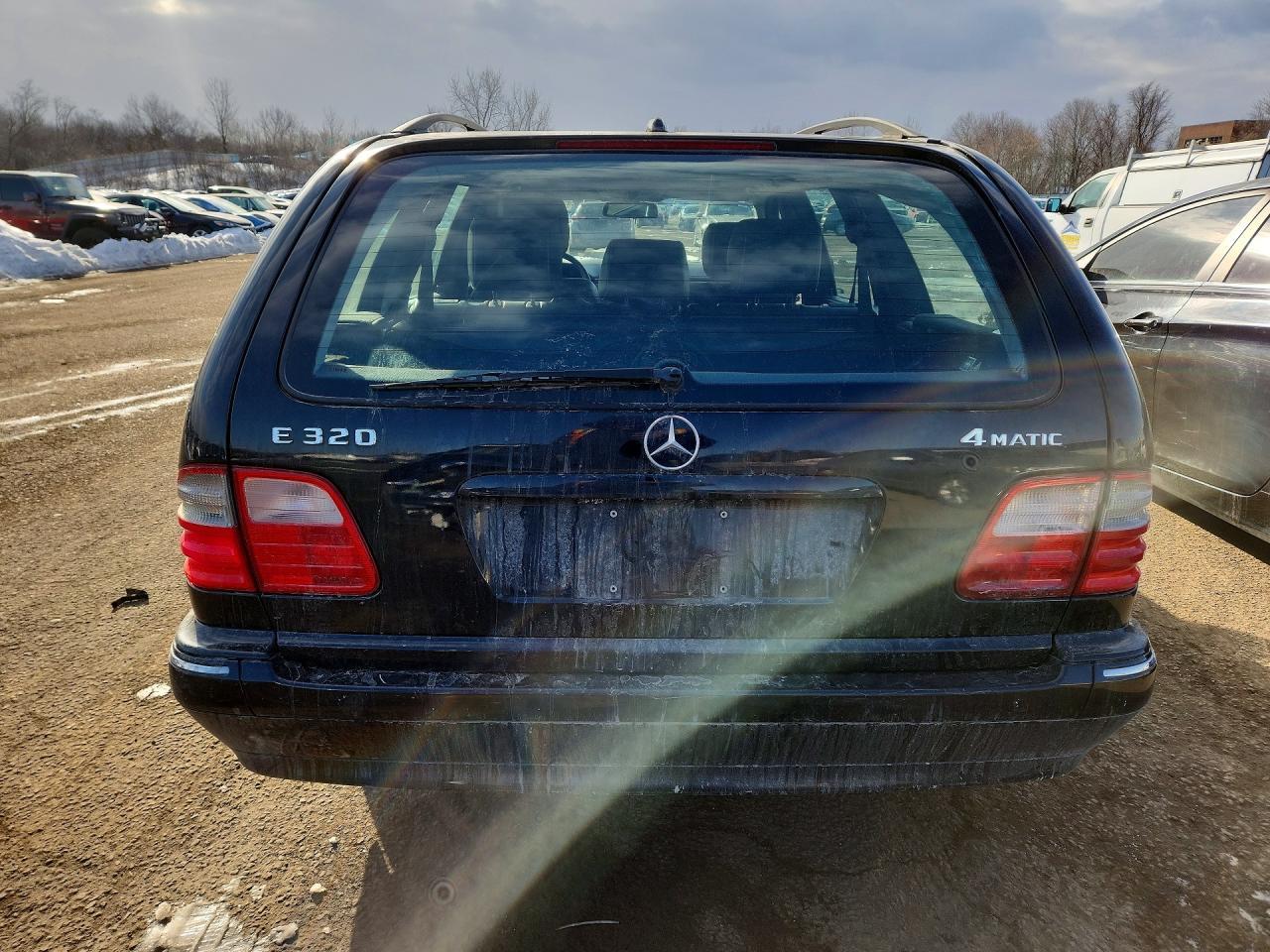 2001 MERCEDES-BENZ E-Class