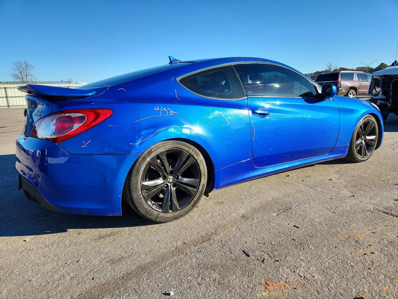 2012 HYUNDAI GENESIS