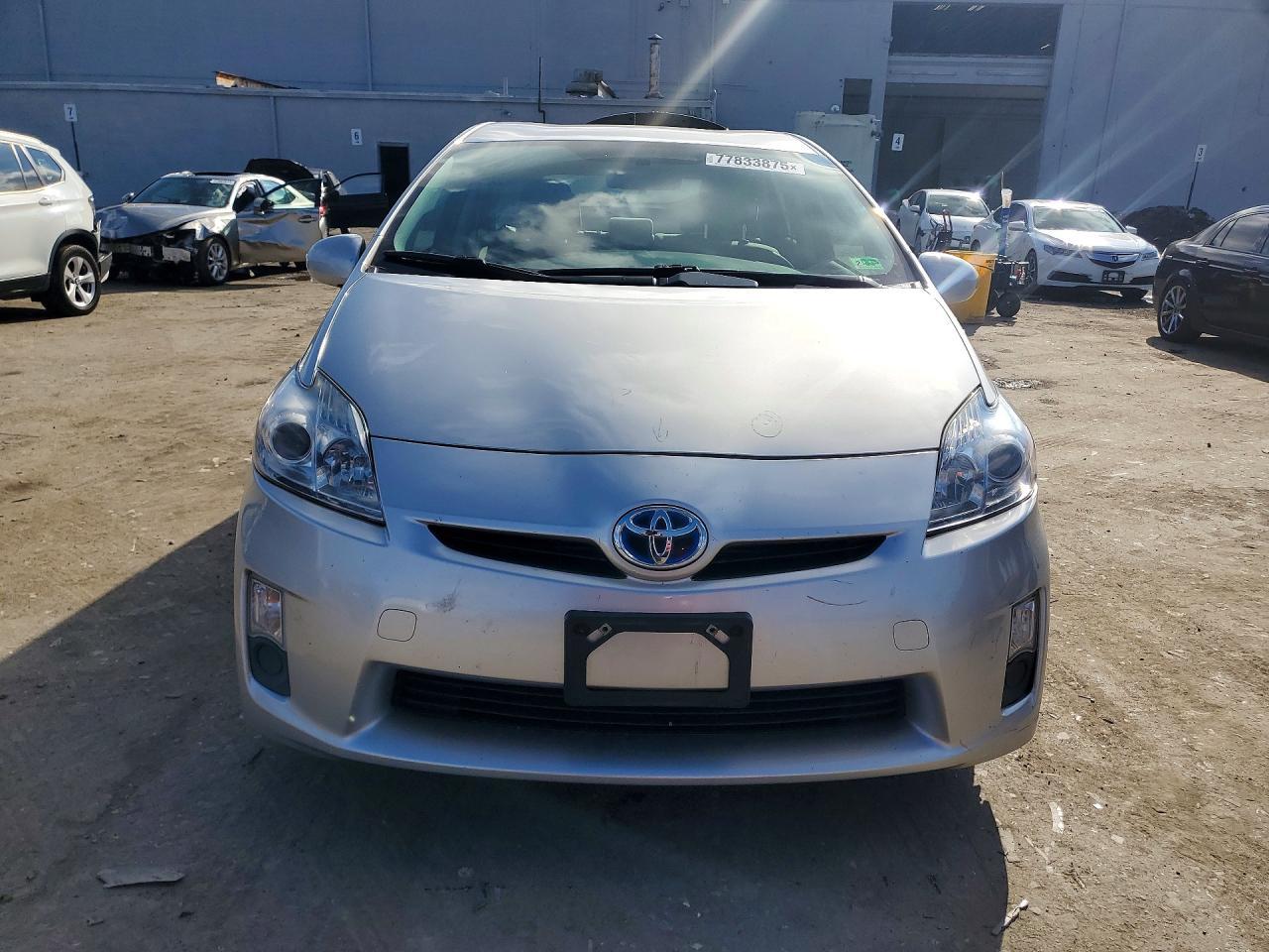 2011 TOYOTA PRIUS