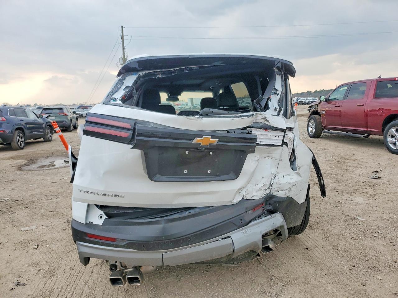 2025 CHEVROLET TRAVERSE