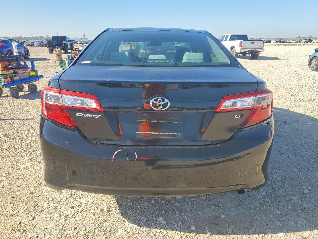 2012 TOYOTA CAMRY