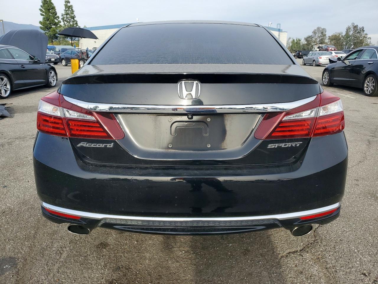 2016 HONDA ACCORD