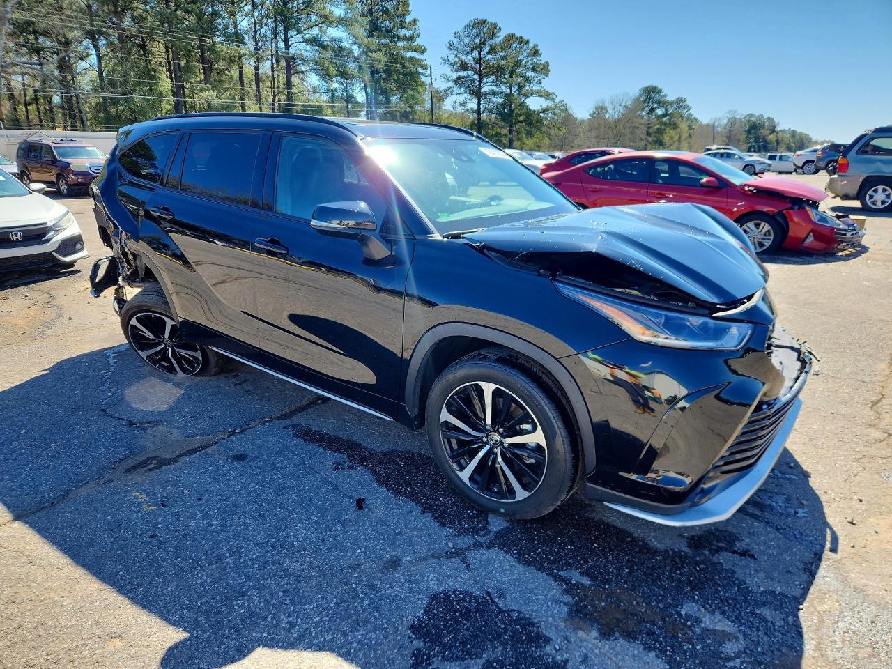 2022 TOYOTA HIGHLANDER