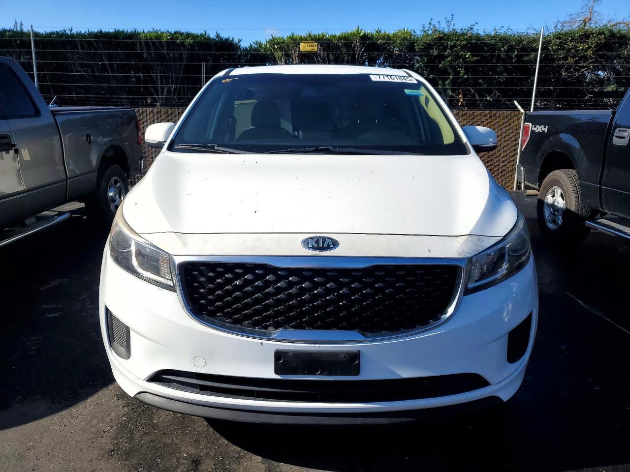 2016 KIA SEDONA