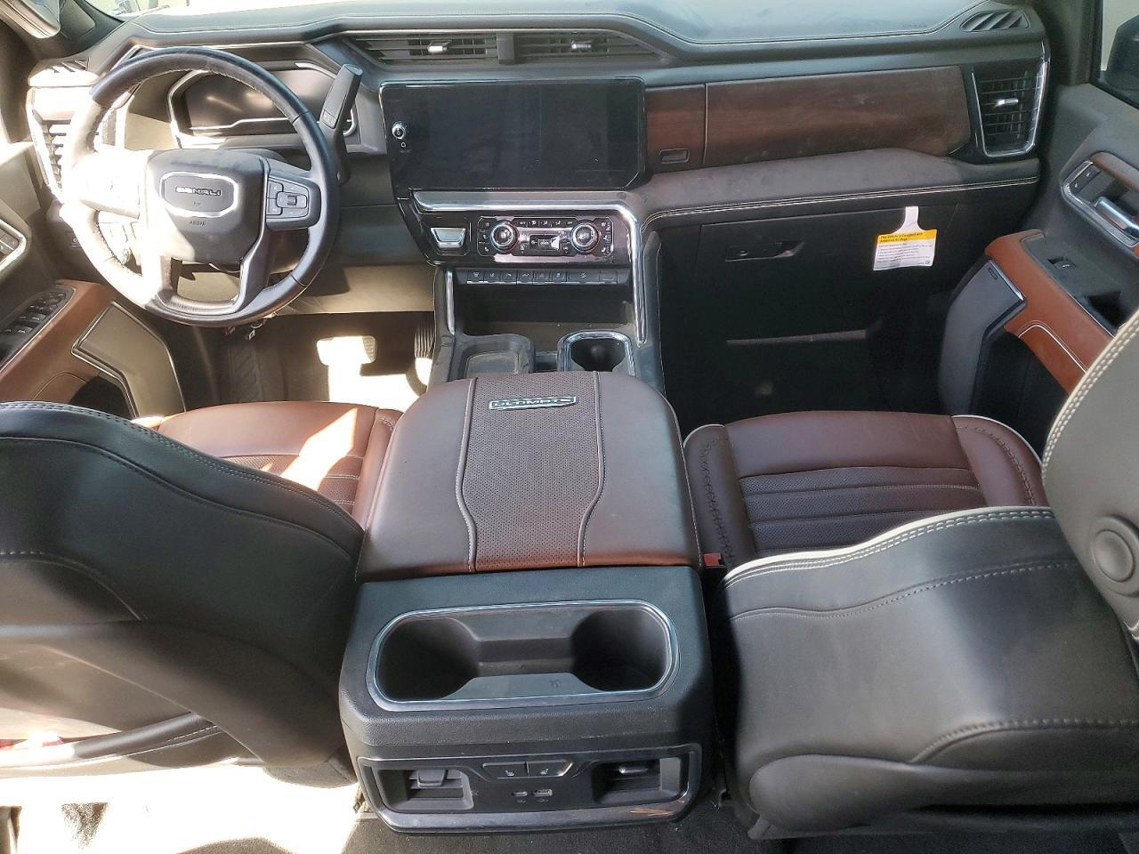 2024 GMC Sierra
