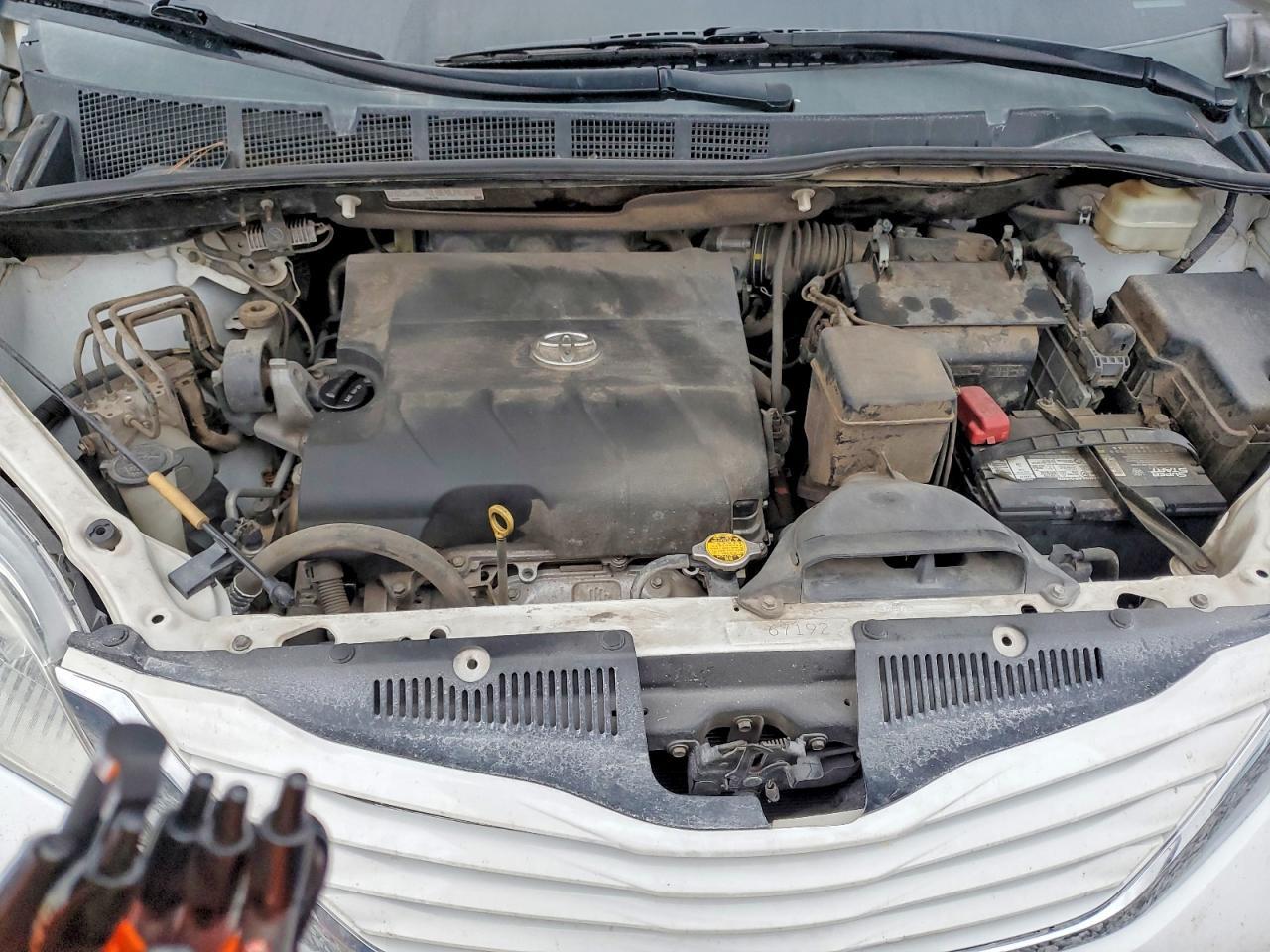 2015 TOYOTA SIENNA