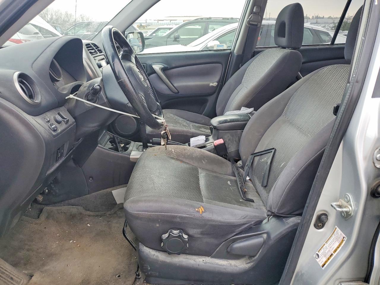 2004 TOYOTA RAV4