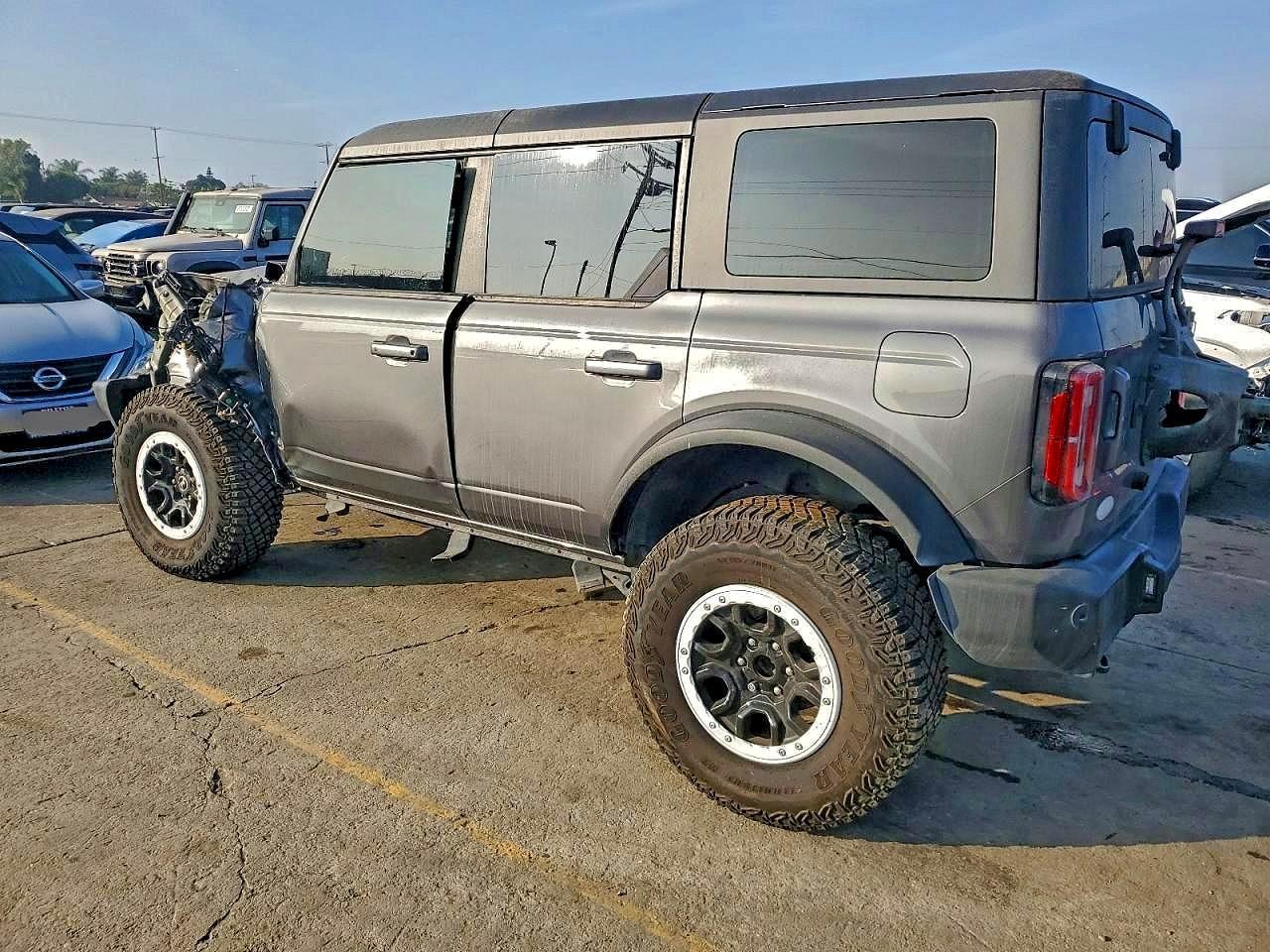 2022 FORD Bronco