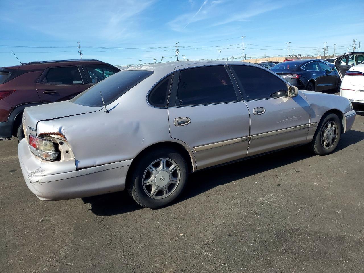 1995 TOYOTA Avalon