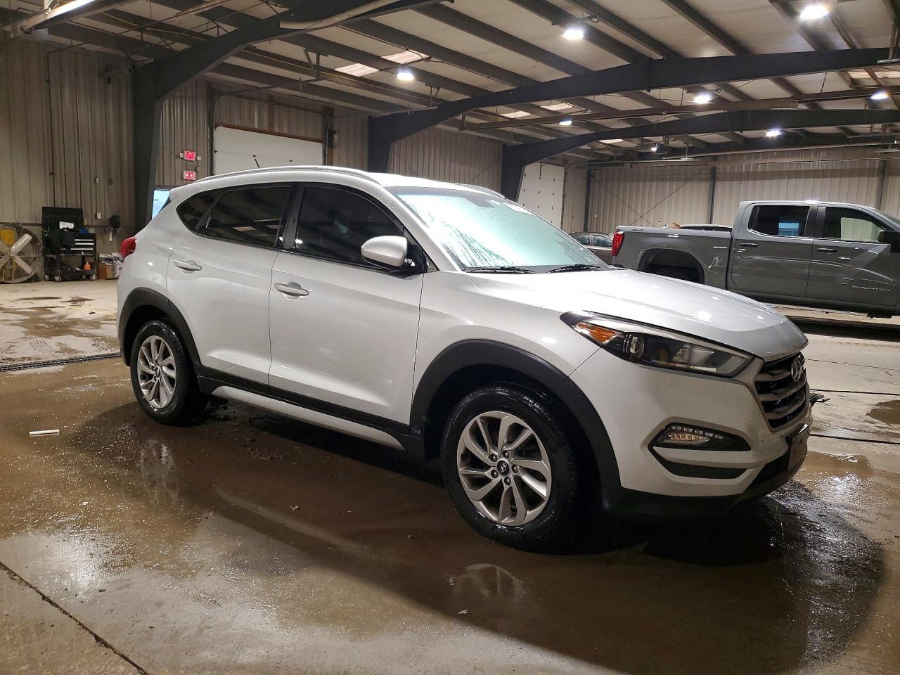2017 HYUNDAI TUCSON