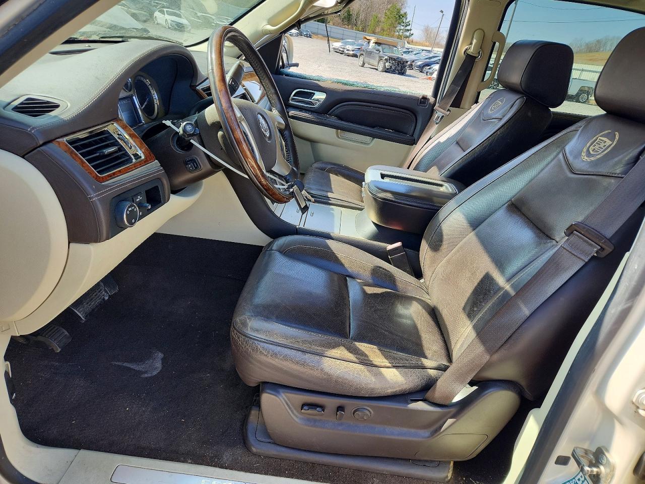 2014 CADILLAC Escalade ESV