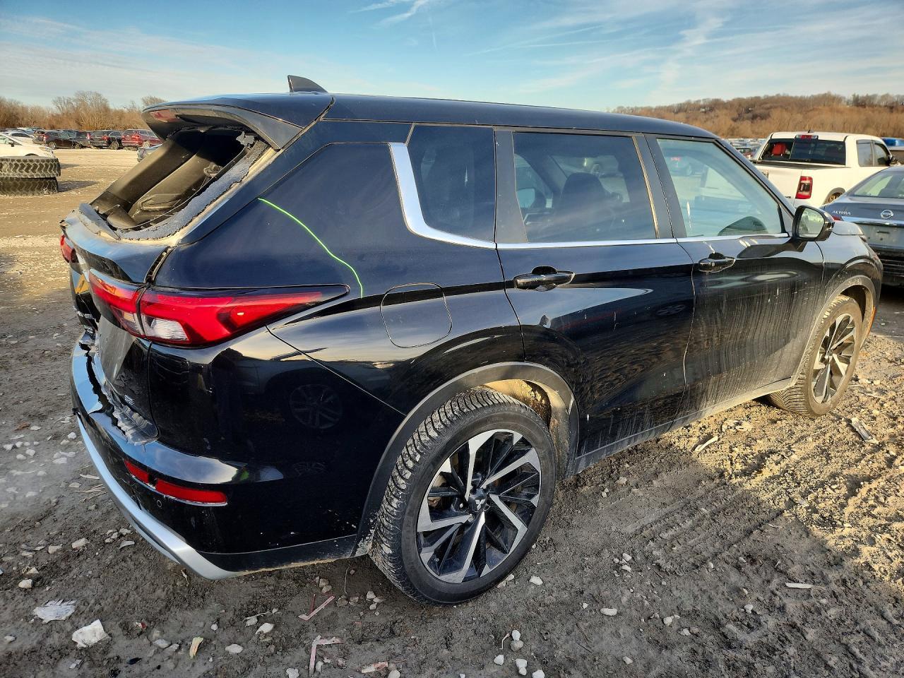 2022 MITSUBISHI outlander