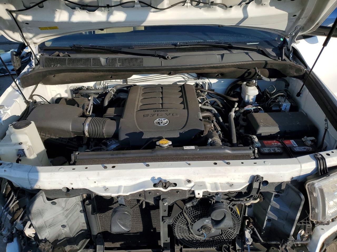 2017 TOYOTA Sequoia