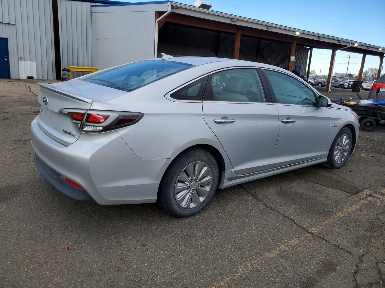 2016 HYUNDAI Sonata Hybrid
