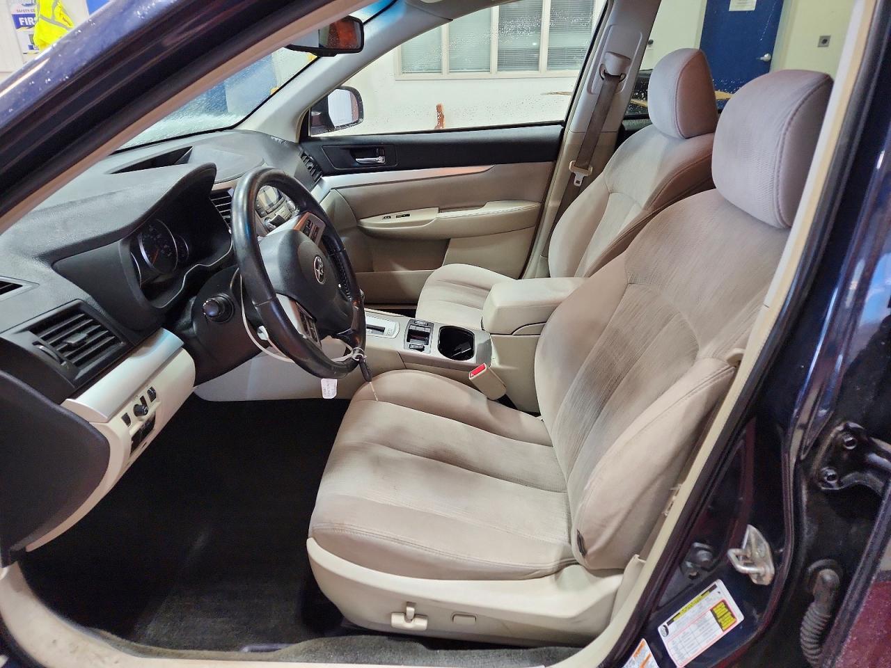 2013 SUBARU Outback