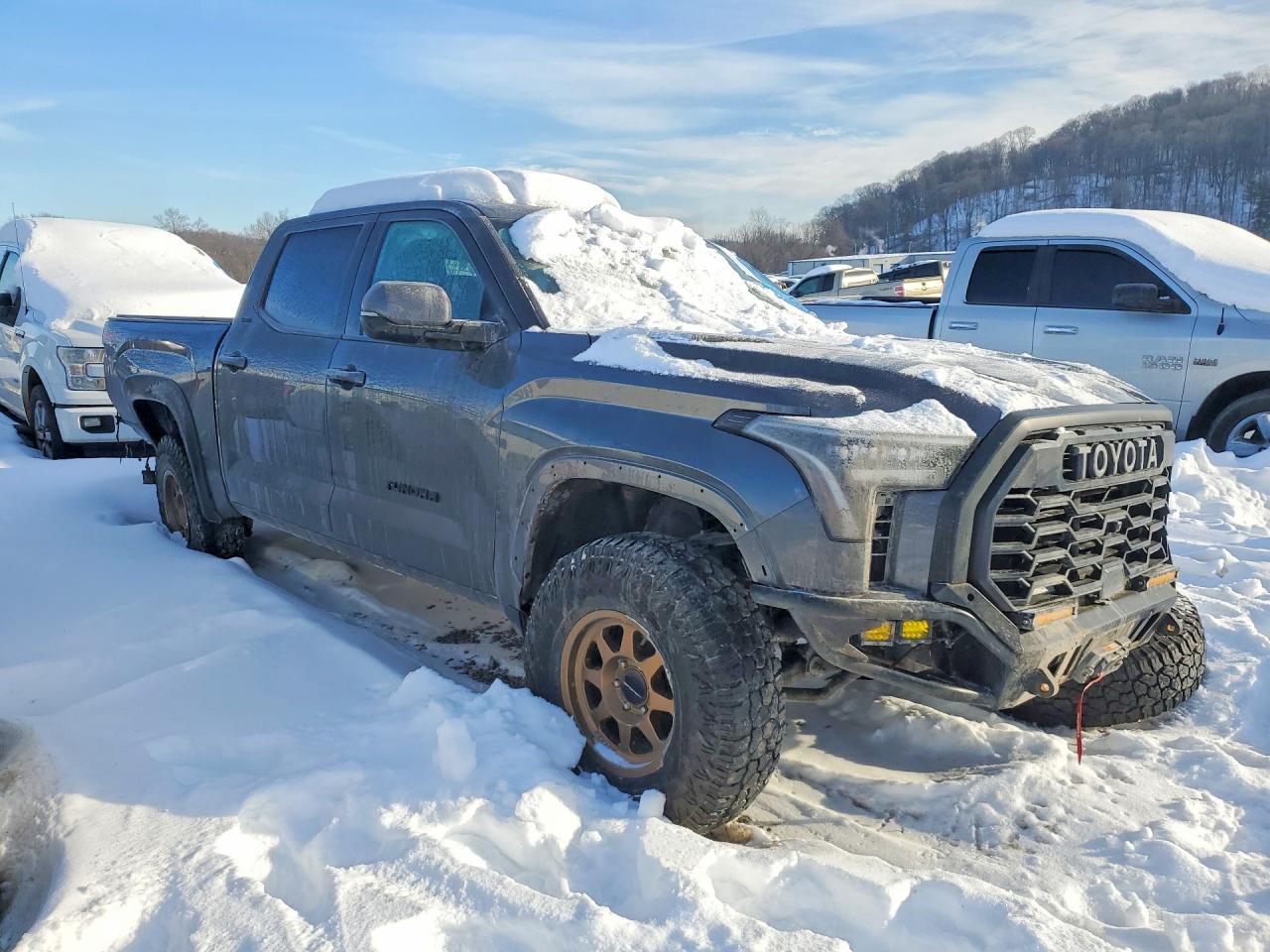 2023 TOYOTA TUNDRA