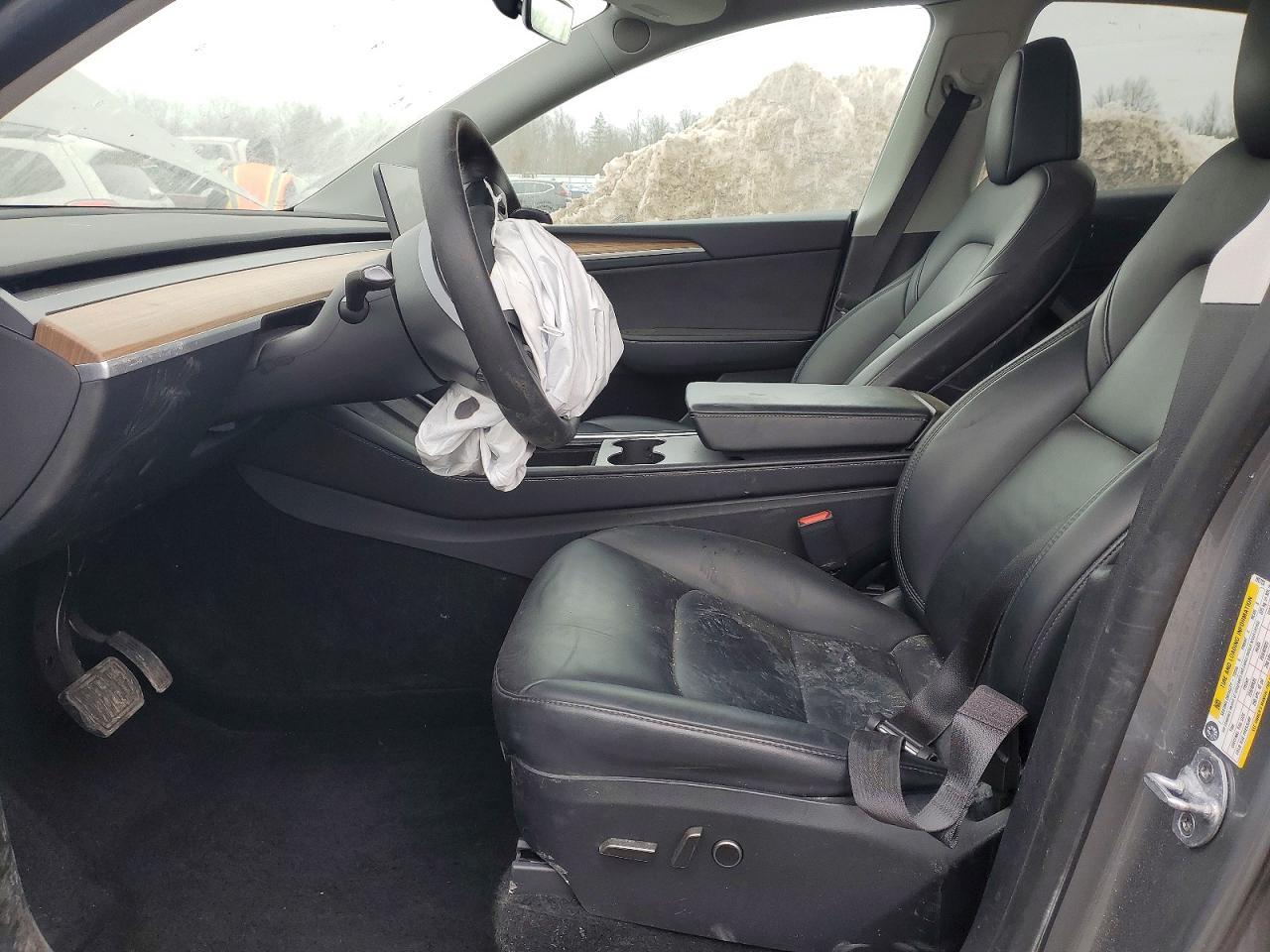 2024 TESLA MODEL Y