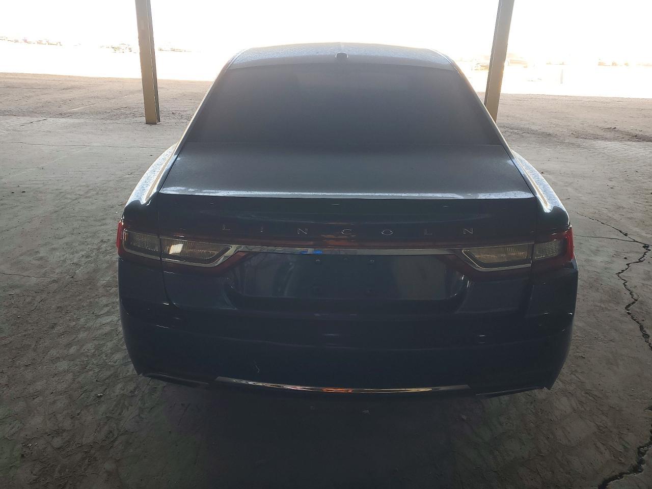 2017 LINCOLN Continental