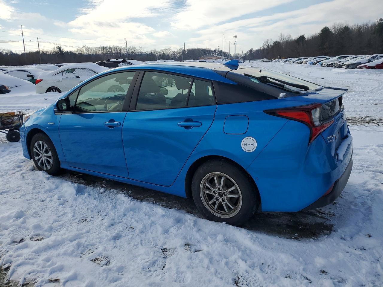 2019 TOYOTA PRIUS