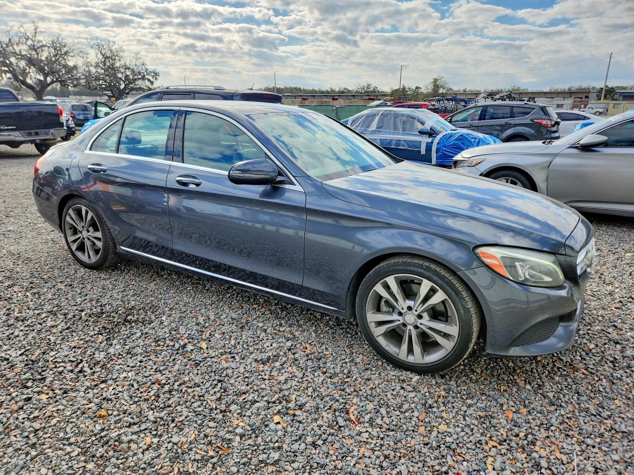 2016 MERCEDES-BENZ C-CLASS