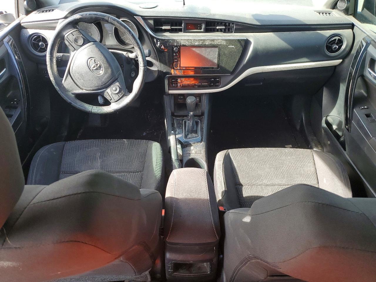 2017 TOYOTA COROLLA