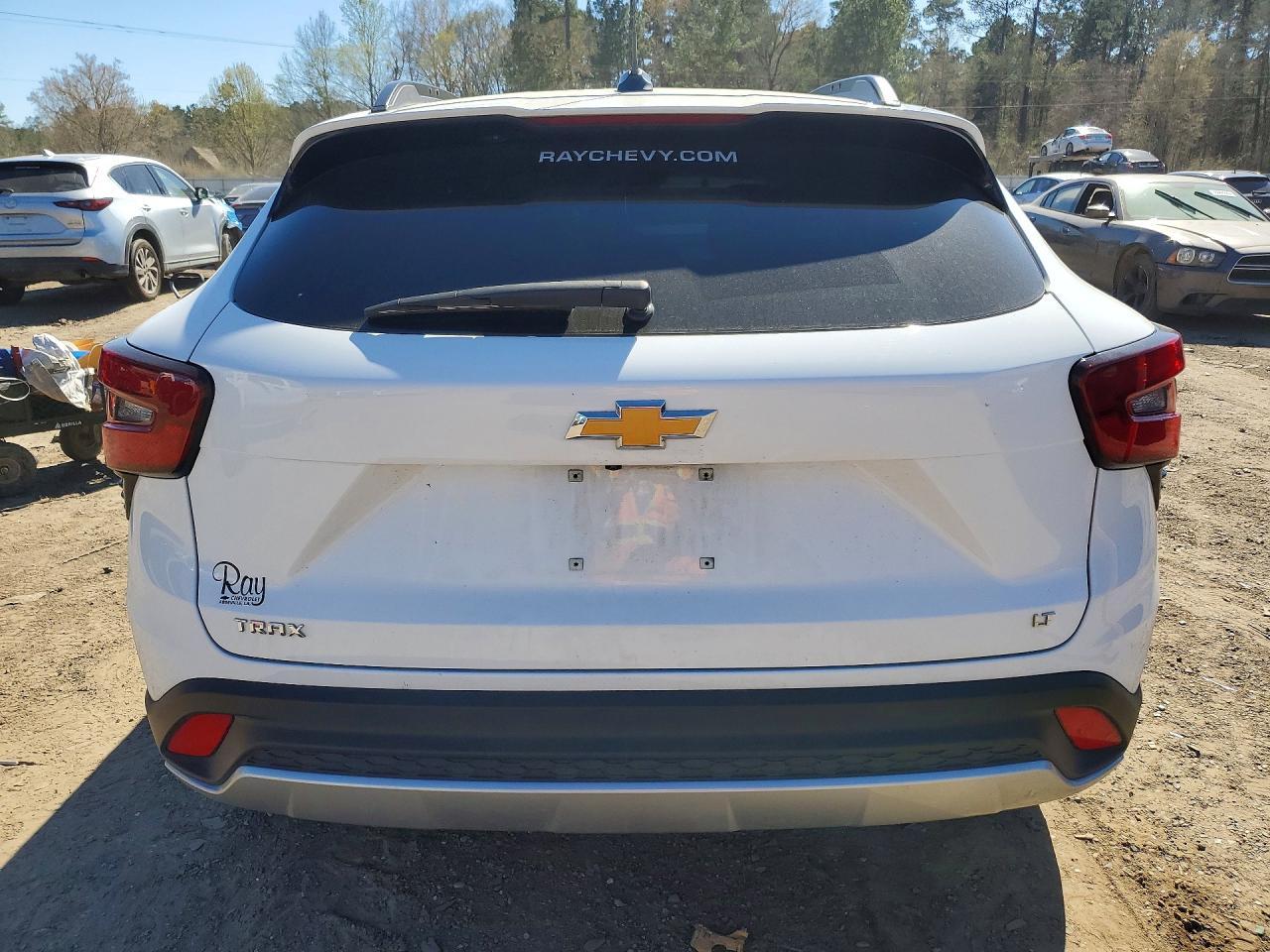 2025 CHEVROLET TRAX