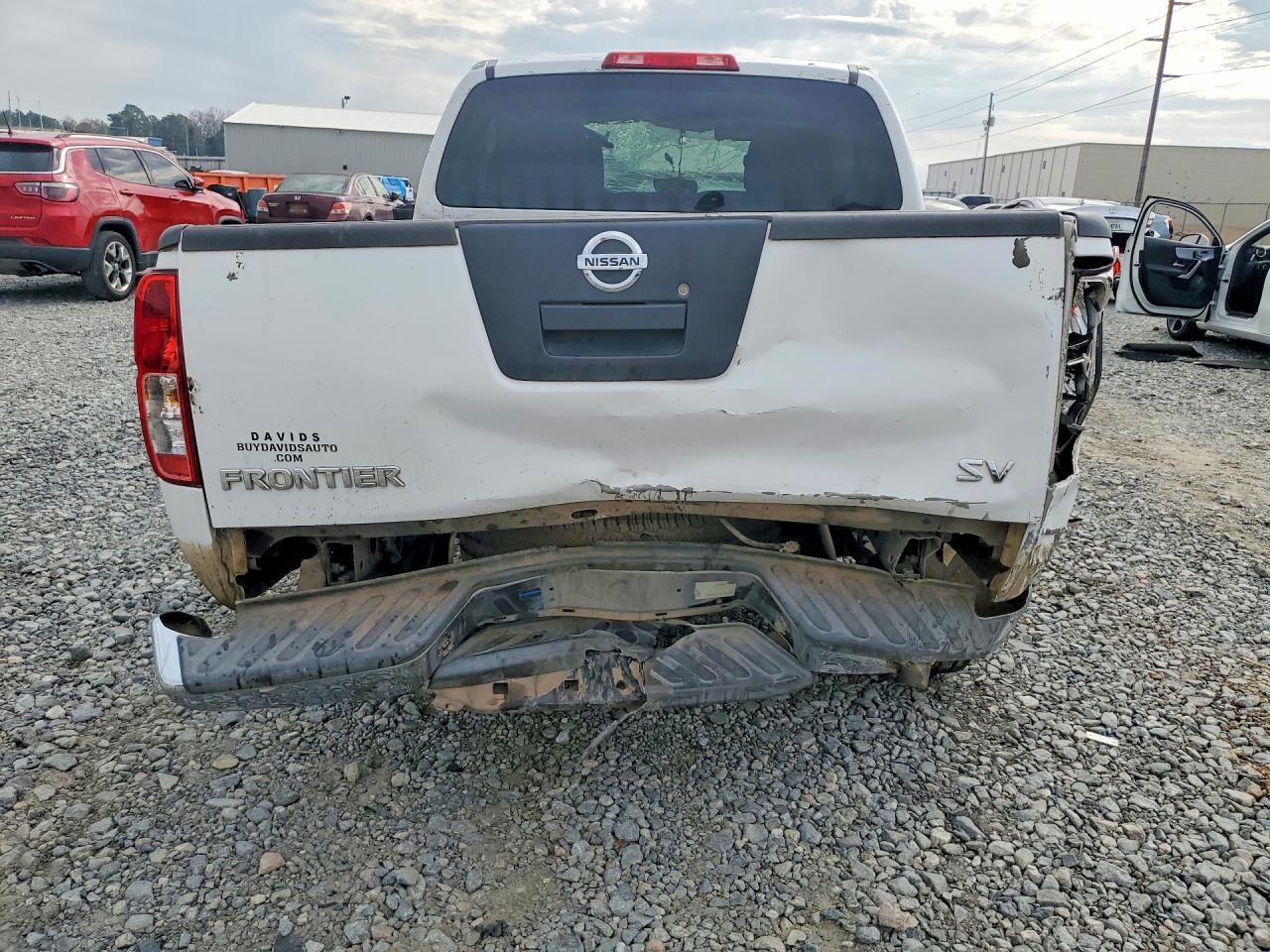 2011 NISSAN Frontier