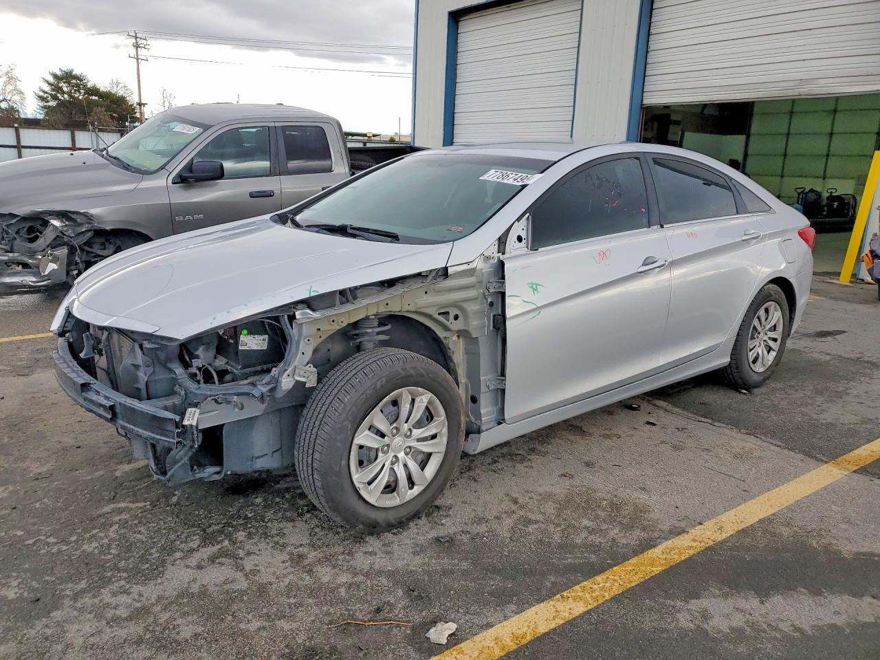 2011 HYUNDAI SONATA