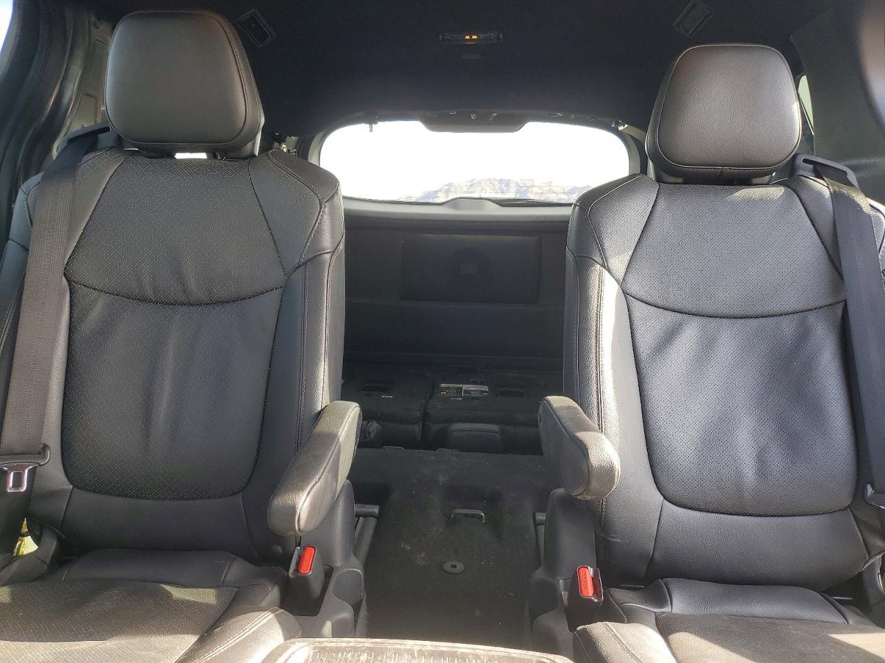 2025 TOYOTA SIENNA
