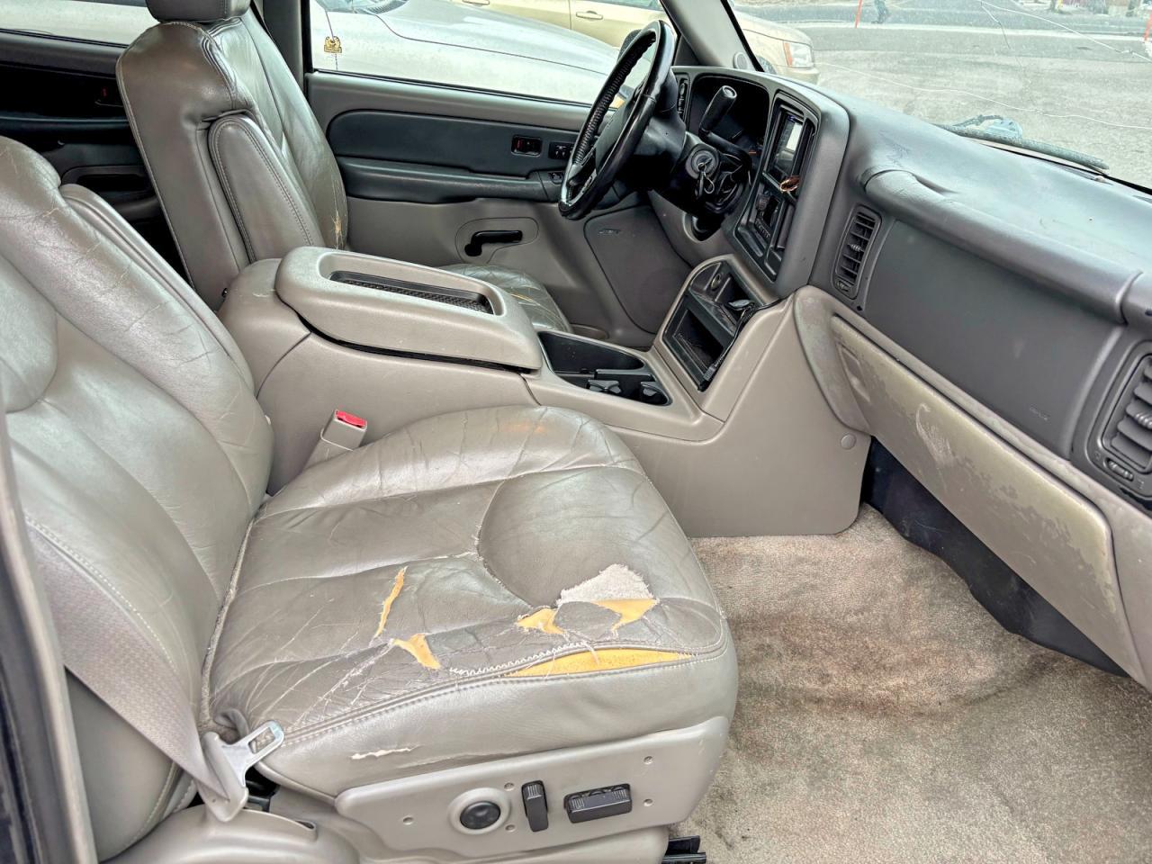 2003 CHEVROLET Suburban