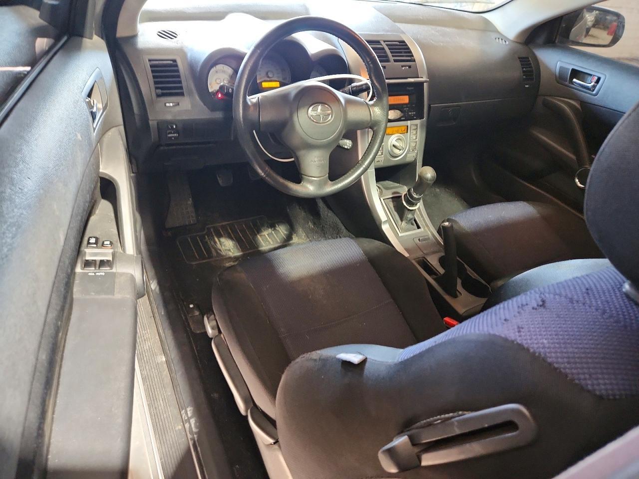 2005 TOYOTA SCION