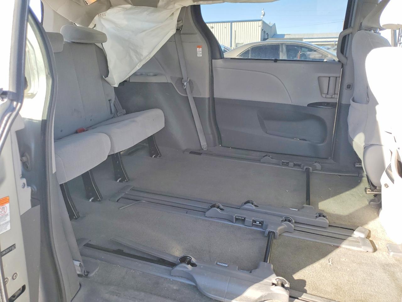 2015 TOYOTA SIENNA