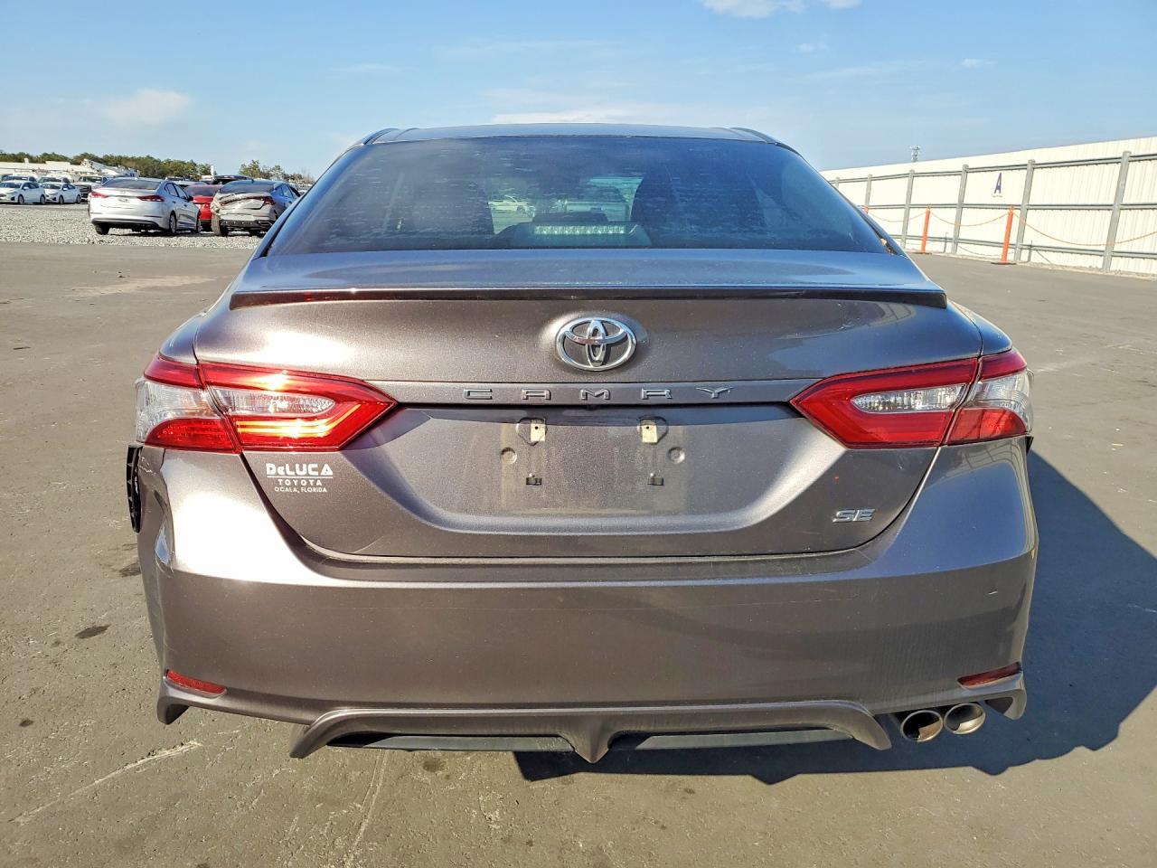 2018 TOYOTA CAMRY