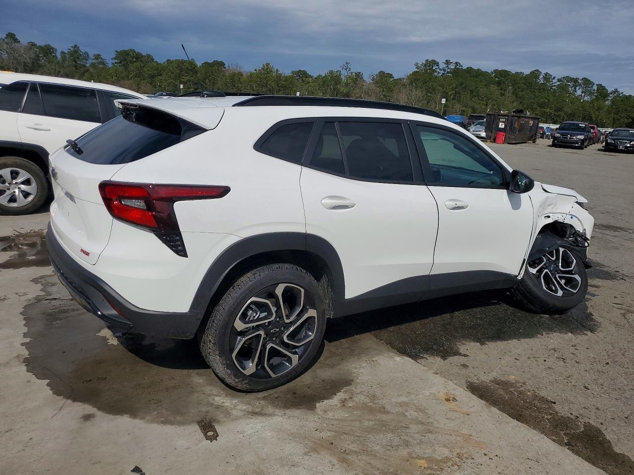 2026 CHEVROLET TRAX