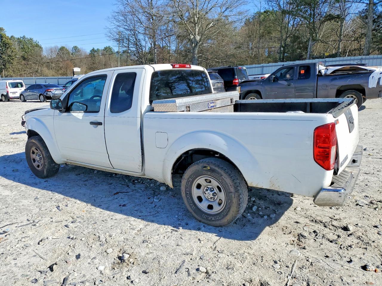 2015 NISSAN Frontier