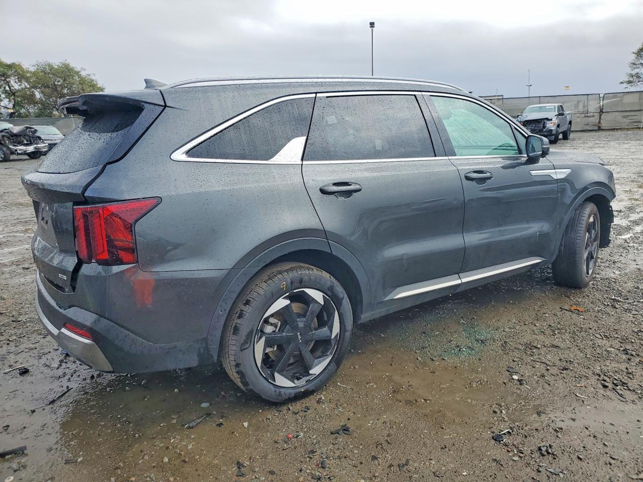2025 KIA SORENTO