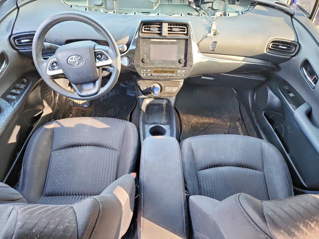 2016 TOYOTA PRIUS