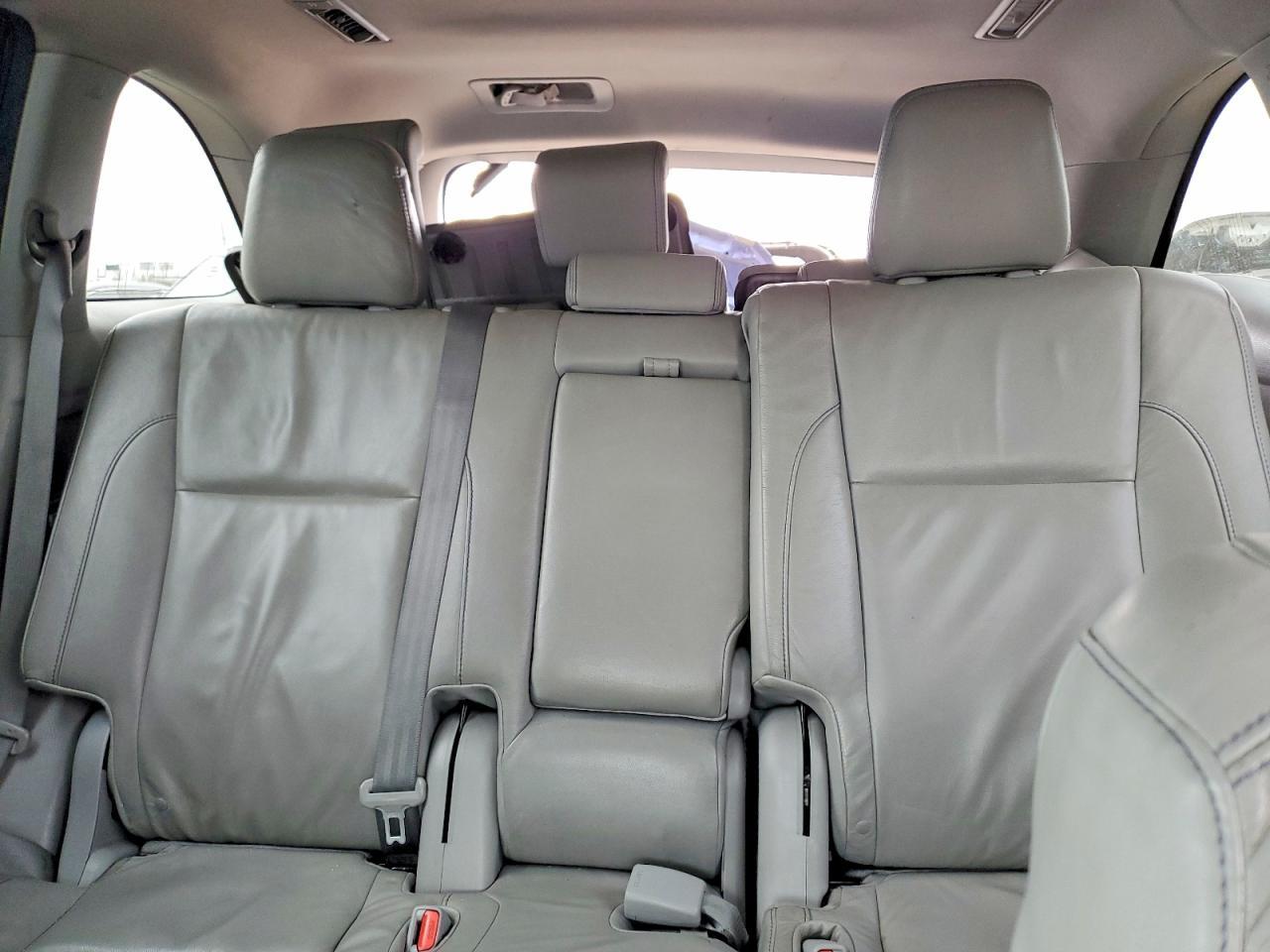 2014 TOYOTA HIGHLANDER