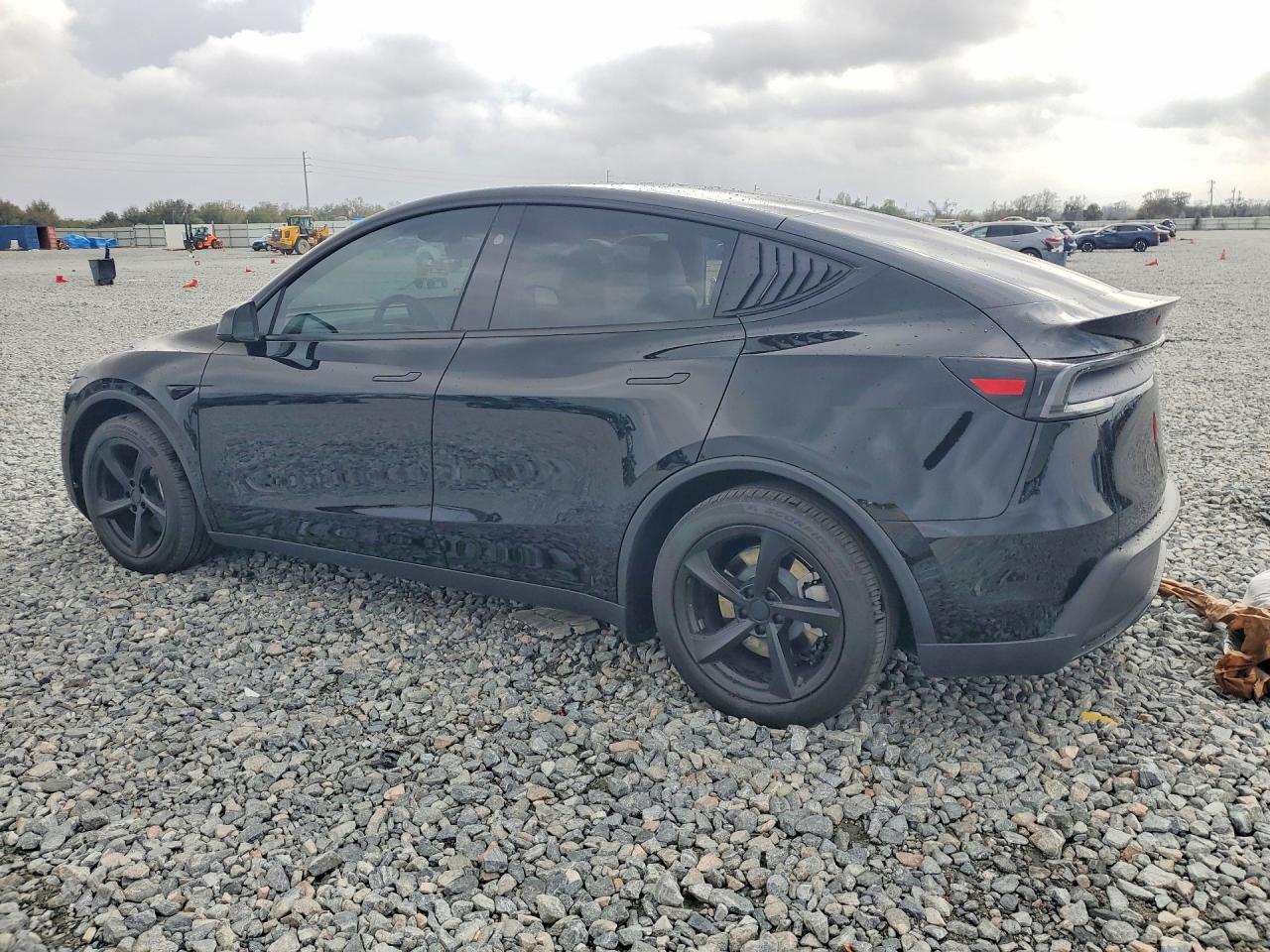 2026 TESLA MODEL Y